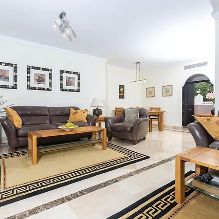 San Antonio Two Bedroom With Swimming Pool Apartment Mijas