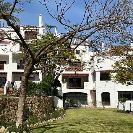 San Antonio Two Bedroom With Swimming Pool