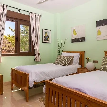 San Antonio Two Bedroom With Swimming Pool Mijas